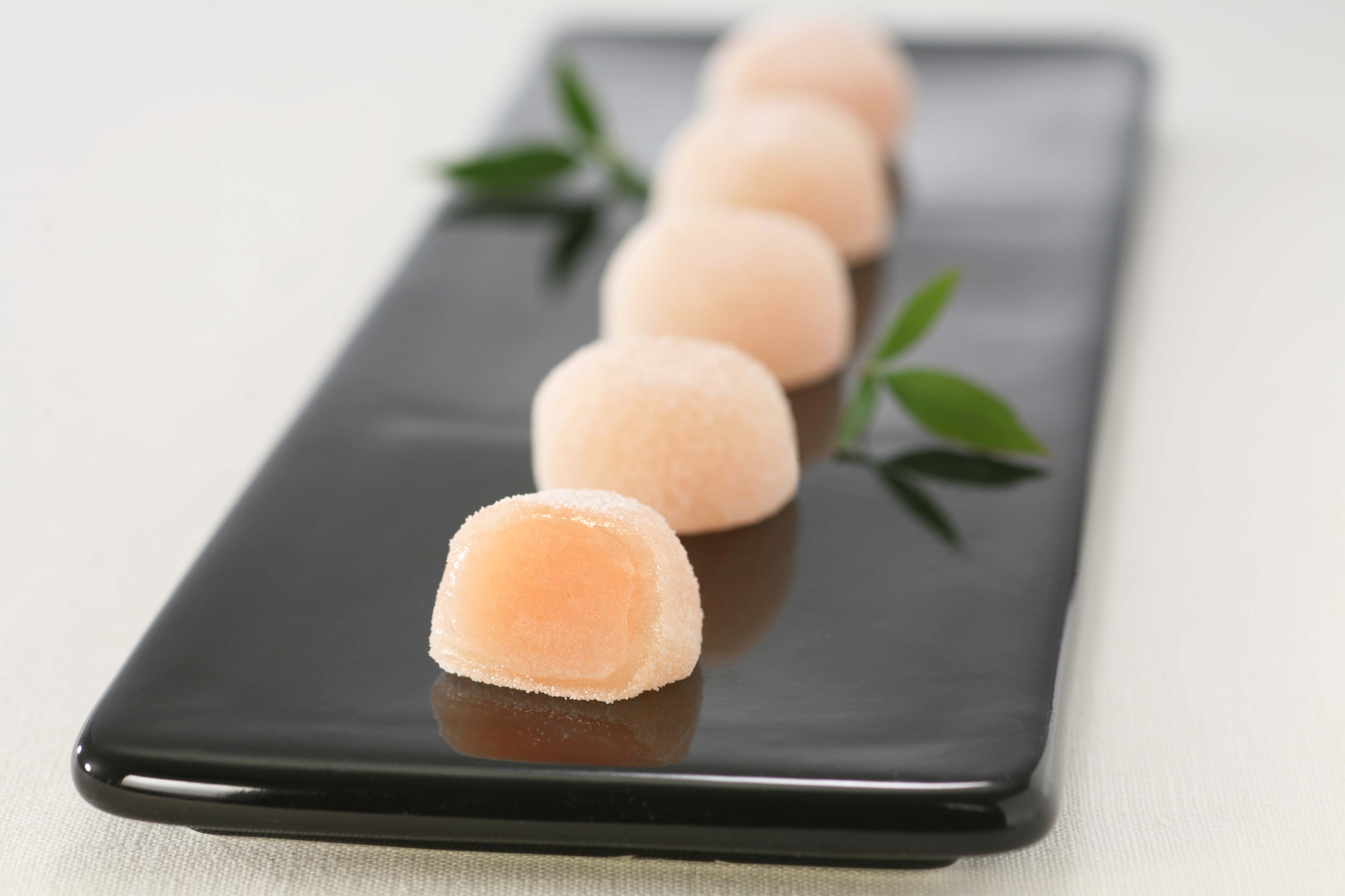 PEACH MOCHI